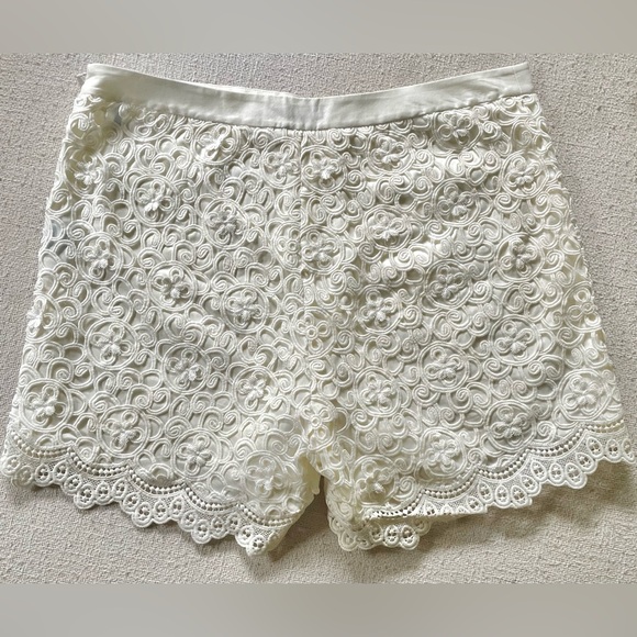 WOMANS J MCLAUGHLIN WHITE DRESSY SHORTS SIZE 6 - Picture 6 of 9